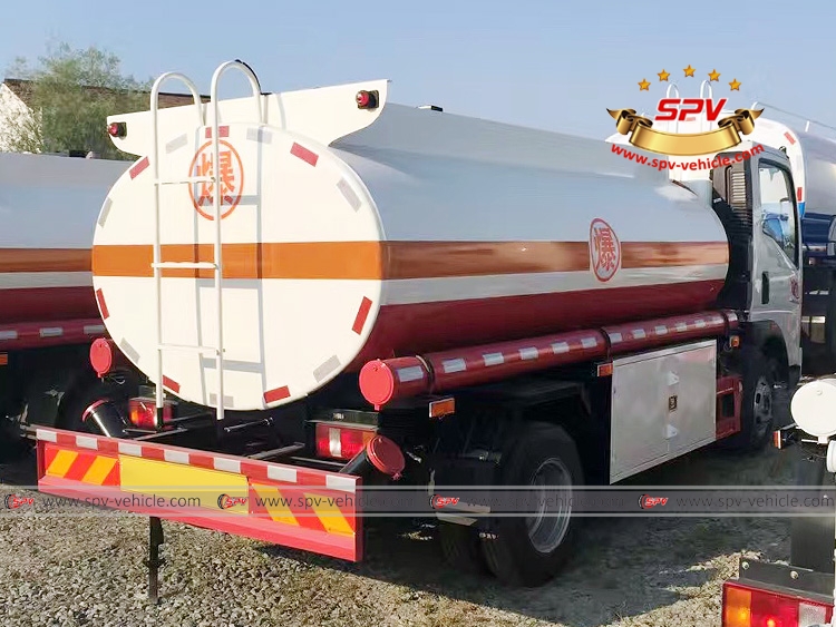 Petroleum Tank Truck HOWO(RHD)-RB